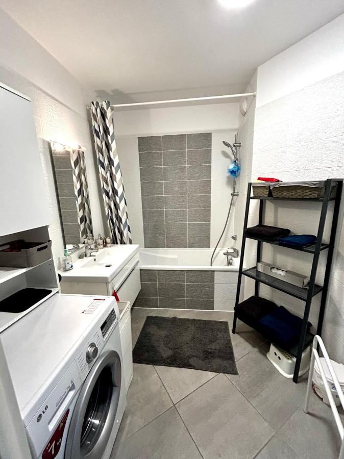 Appartement Cosy - Port Marianne - Garage Sous Sol مونبيلييه المظهر الخارجي الصورة
